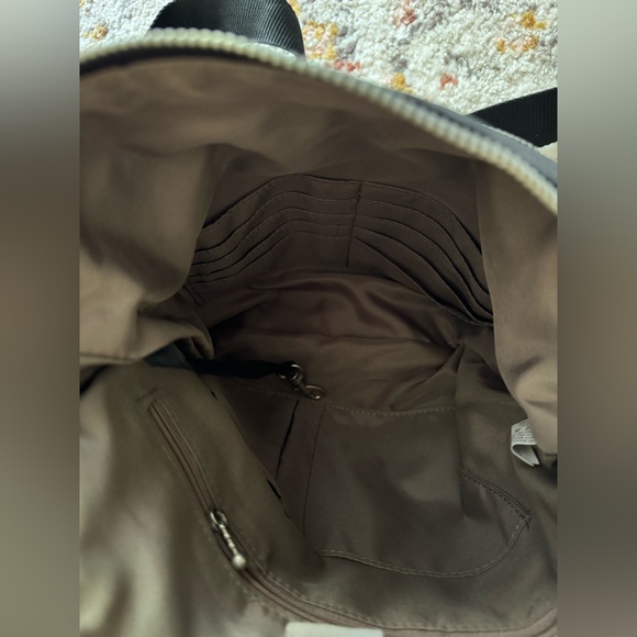 Black Baggallini crossbody - Picture 6 of 7